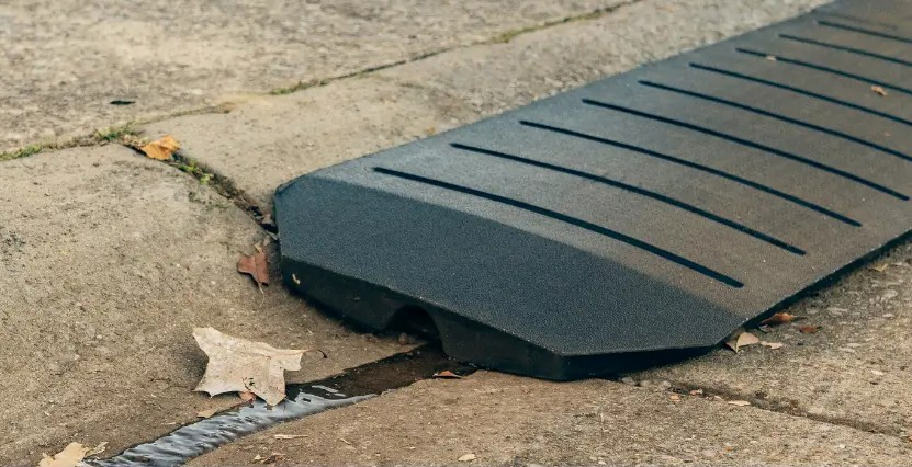 Smooth Curb  Built-In Water Channel